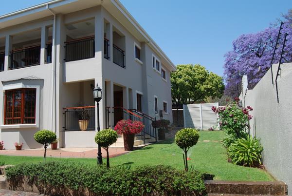 17 Bedroom House