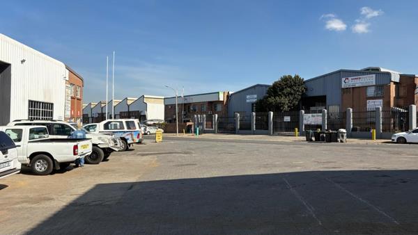 319 m² Industrial space