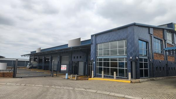 1 500  m² Industrial space