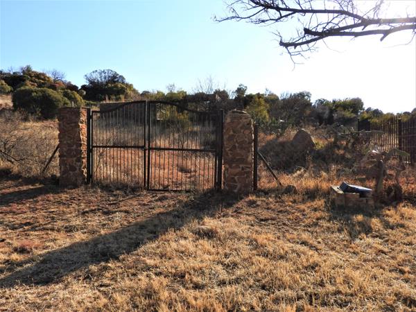 1 907 m² Land
