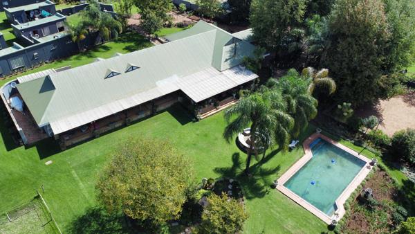 6 Bedroom House
