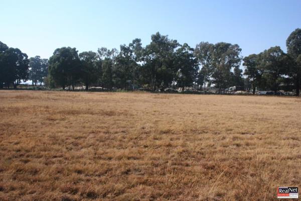 1 ha Land