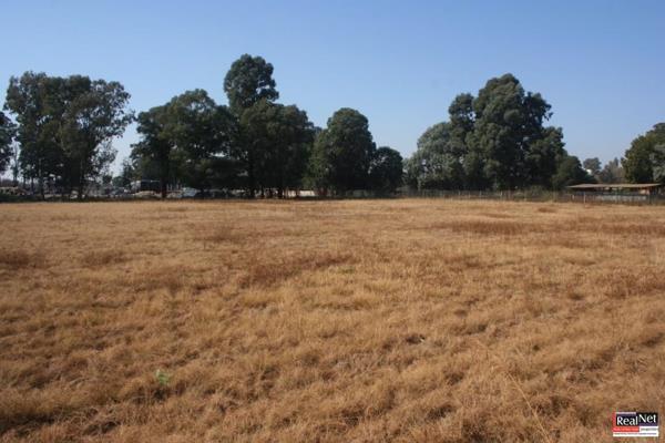 1 ha Land