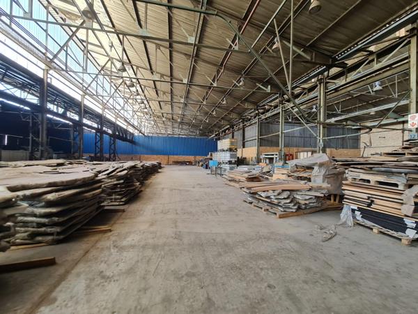 2 449  m² Industrial space