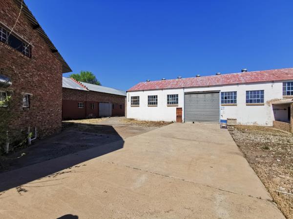 2 600 m² Commercial space