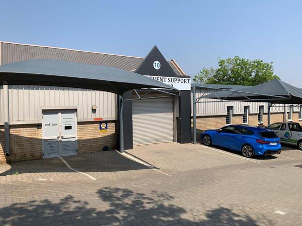 752  m² Industrial space