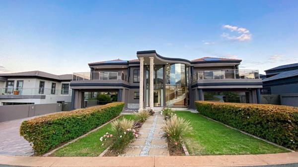 7 Bedroom House