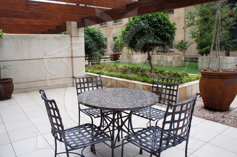 Apartment in Sandton Central, Sandton - View 3