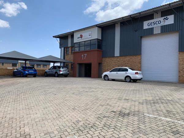 728  m² Industrial space