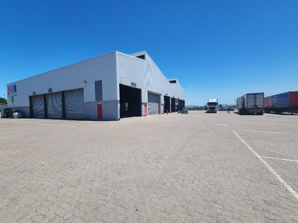 2 300  m² Industrial space