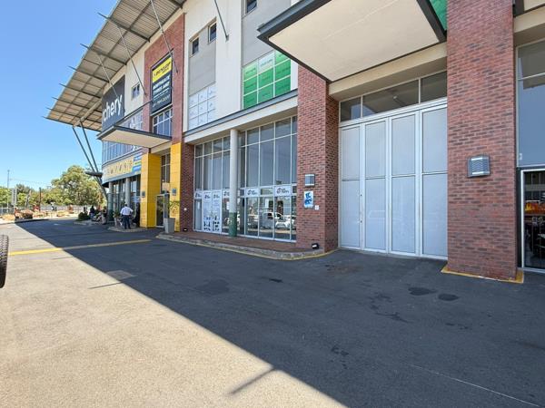 445  m² Industrial space