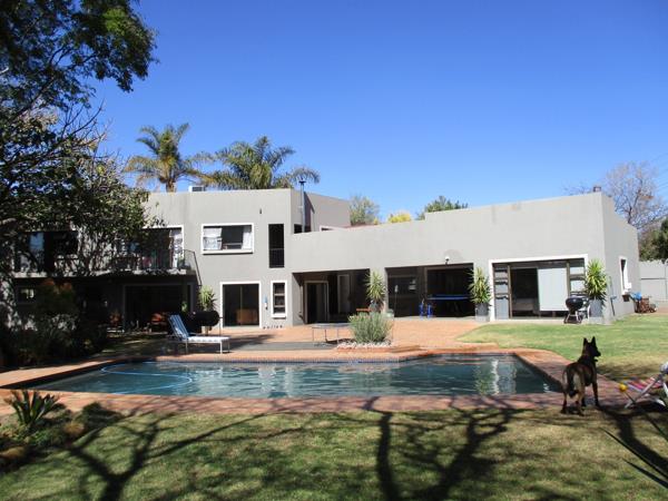 5 Bedroom House