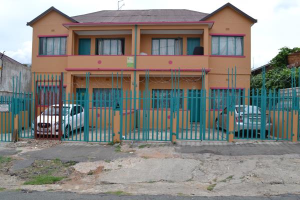 Bachelor apartment
