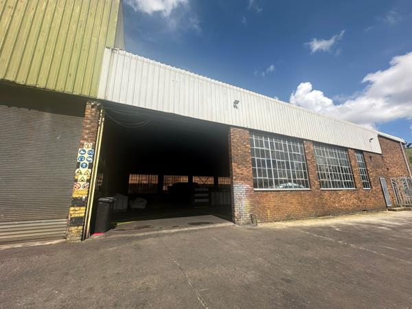 1 658  m² Industrial space