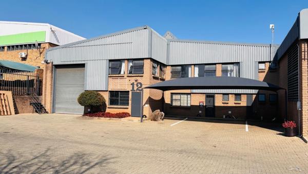 986 m² Industrial space
