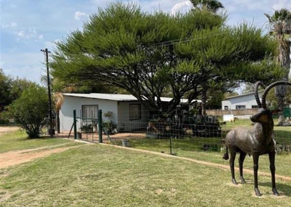 2 Bedroom House