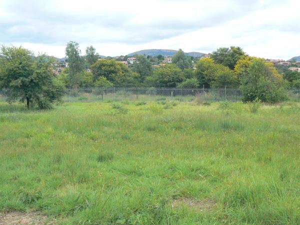 1 000 m² Land