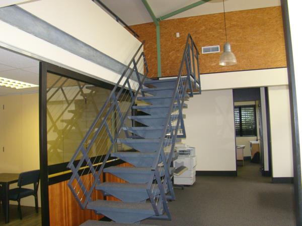 298 m² Commercial space