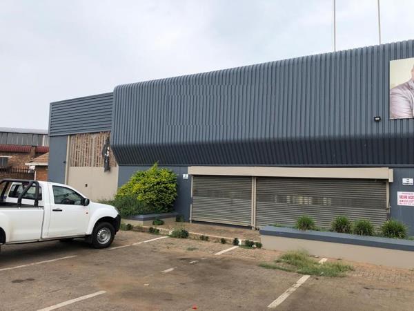 684 m² Industrial space