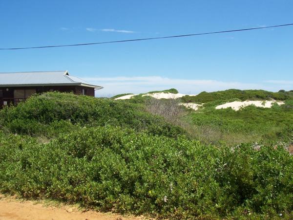 700 m² Land