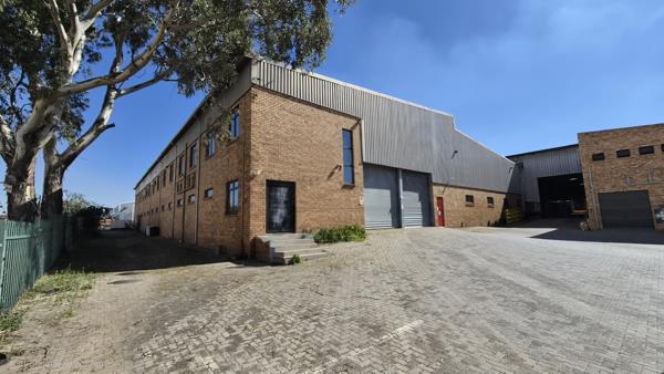 2 396 m² Industrial space
