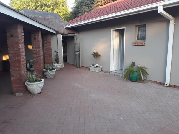 1 Bedroom Garden Cottage