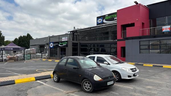 1 091  m² Retail Space