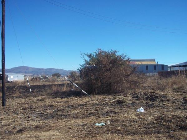 2 250 m² Land