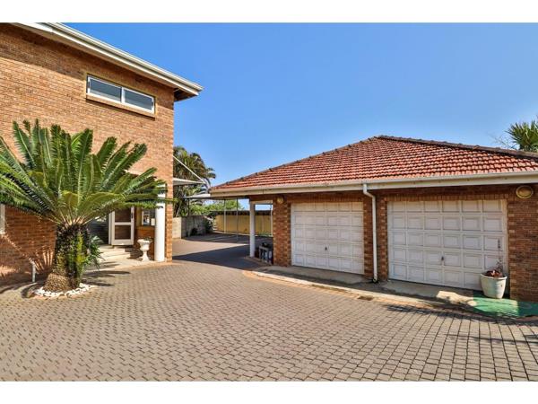 9 Bedroom House