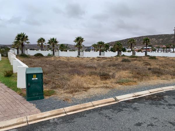 444 m² Land
