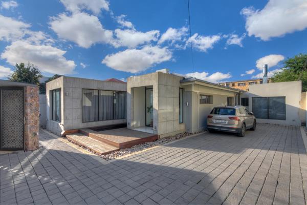 300 m² Commercial space