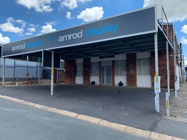 700 m² Industrial space