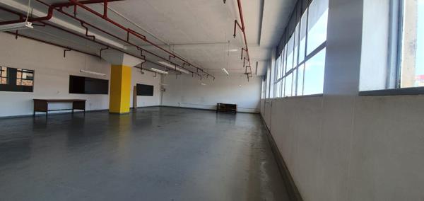 251  m² Industrial space