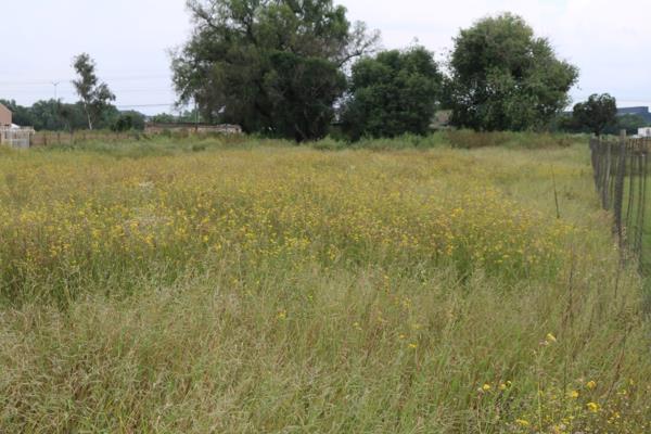 2 280 m² Land