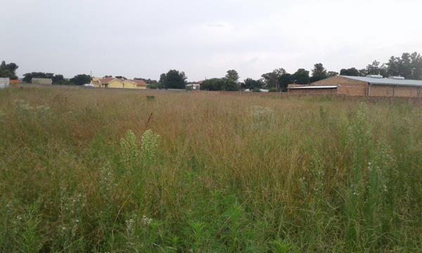 4 047 m² Land