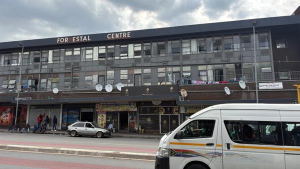 90  m² Retail Space