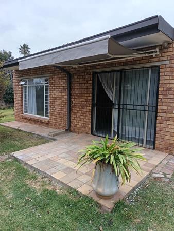 1 Bedroom Garden Cottage