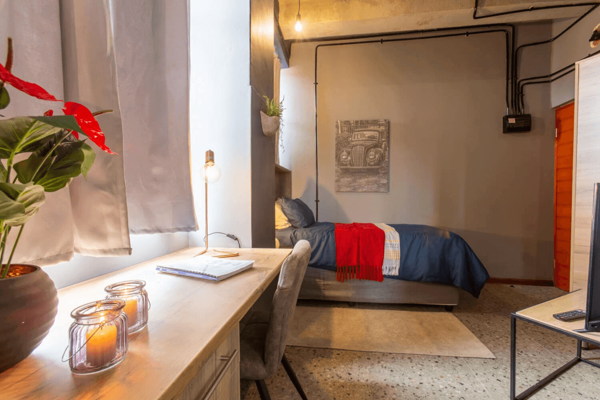1 Bedroom Apartment