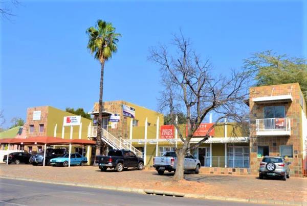 800  m² Commercial space