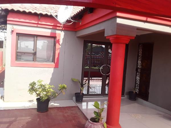 2 Bedroom House