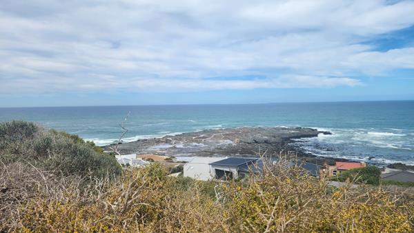 744 m² Land