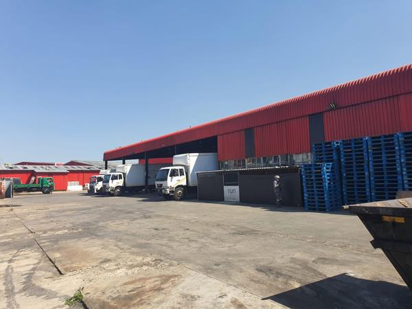 2 100 m² Industrial space