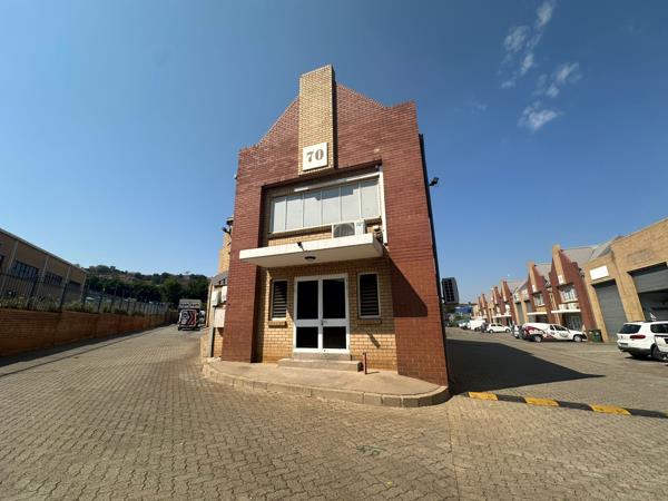 216  m² Industrial space