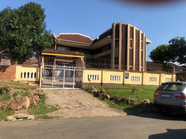 5 Bedroom House