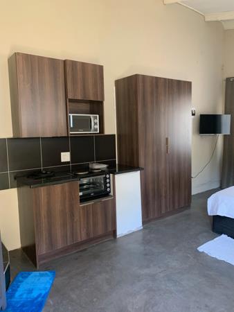 1 Bedroom Garden Cottage