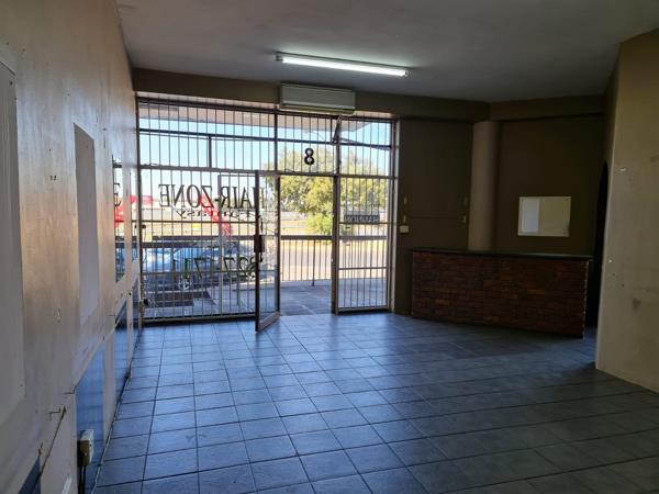 180  m² Commercial space