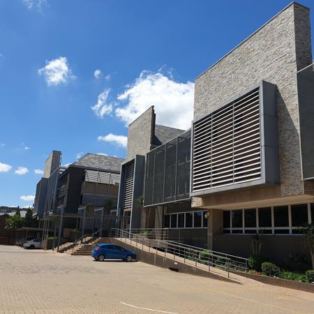 440 m² Commercial space
