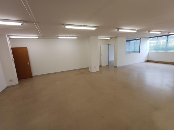 117.8 m² Office Space