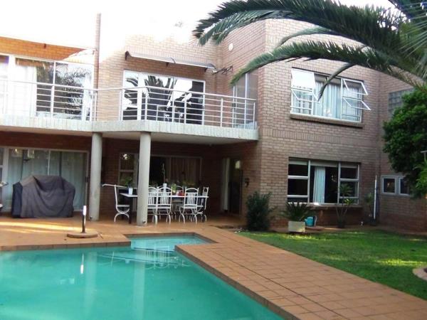 5 Bedroom House