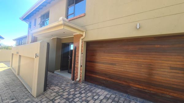 4 Bedroom Townhouse